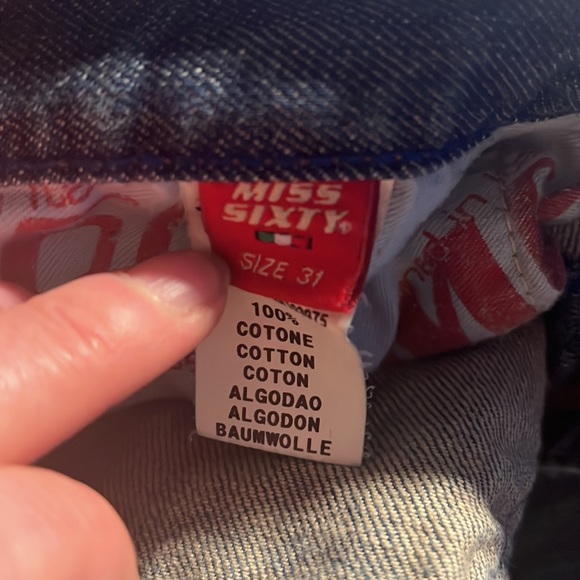 Like new Miss Sixty Jeans size 31 (fits like a 29 to me) - Picture 3 of 4